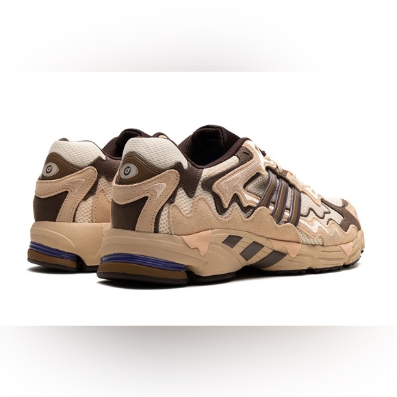 *BRAND NEW* Bad Bunny x adidas Response CL in Ecru Tint color. - Picture 3 of 5